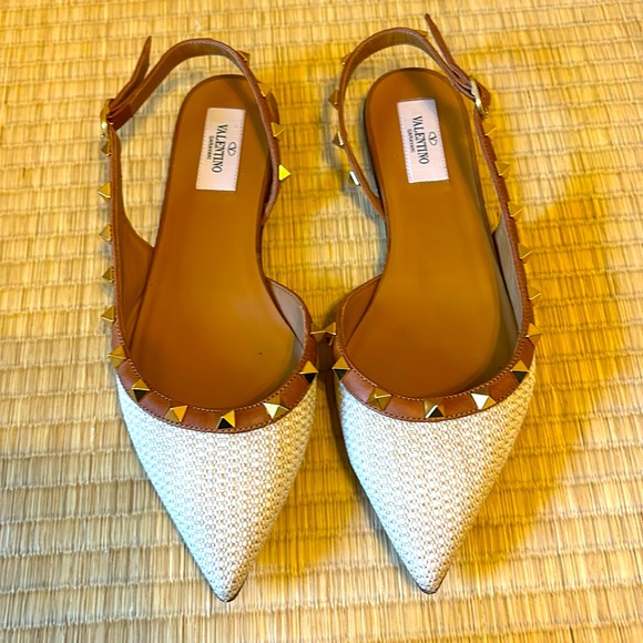 Valentino Garavani Shoes - Valentino Rockstud Raffia Sling Back Flats Size 37.5